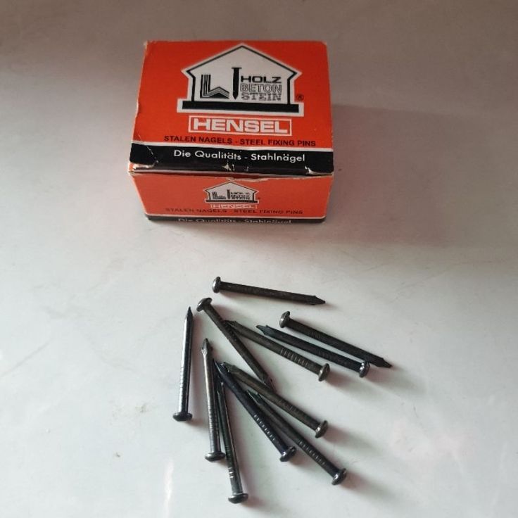 Paku Beton Hitam Ukuran 3cm